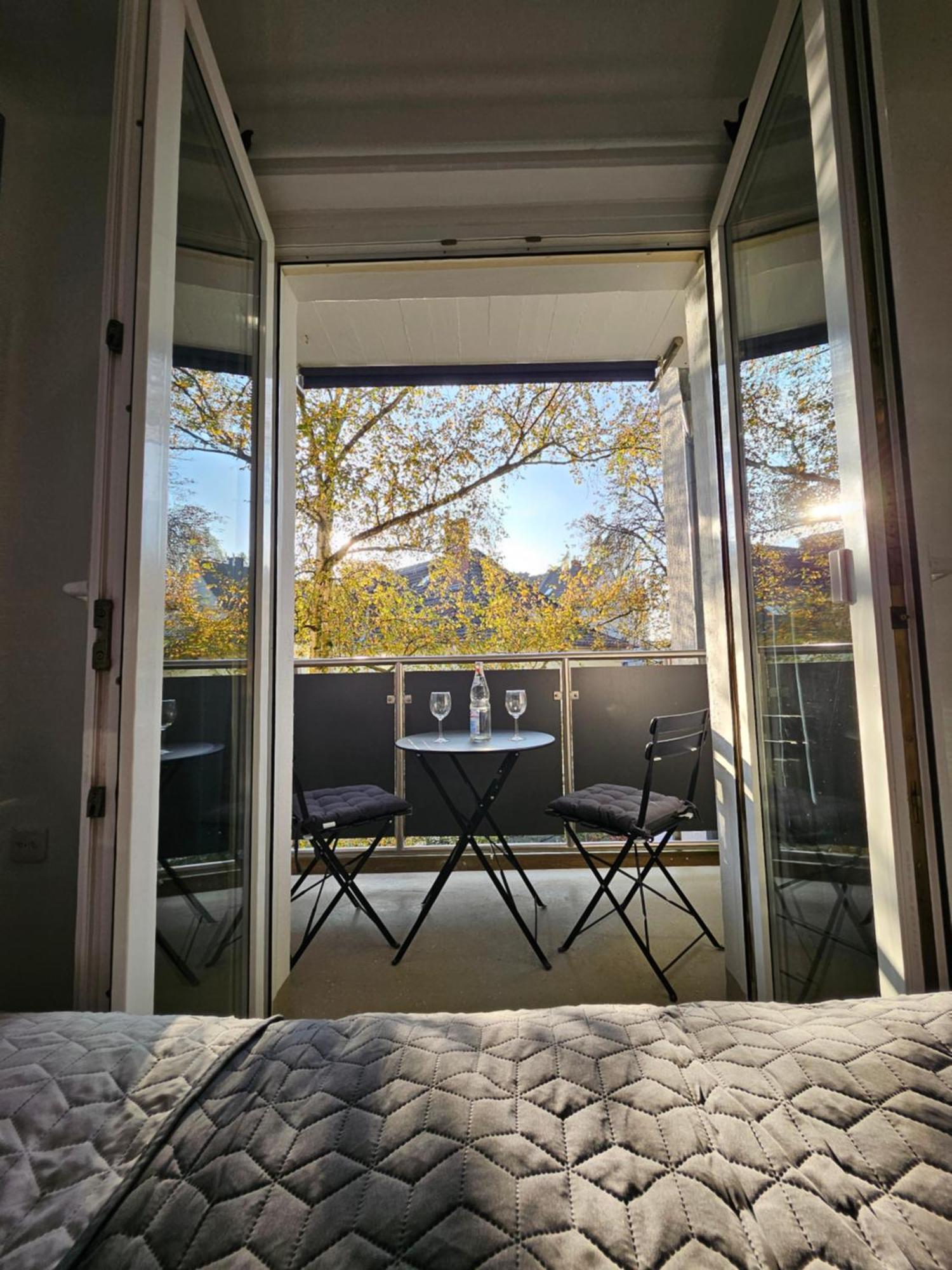 Modern Homes - Voll Ausgestatte Wohnung - Balkon - Hotelbetten - 4K Tv - Wlan Moers Exterior foto