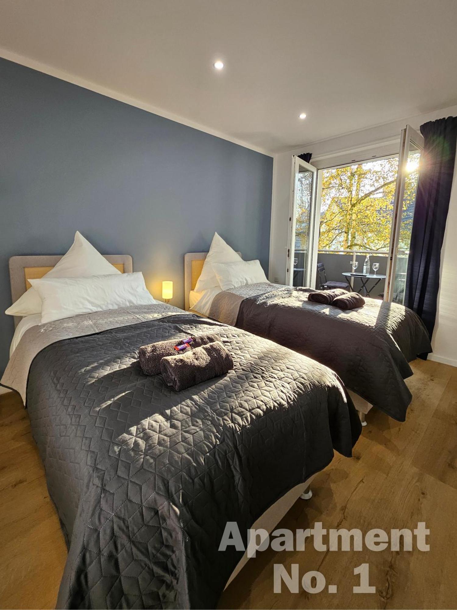 Modern Homes - Voll Ausgestatte Wohnung - Balkon - Hotelbetten - 4K Tv - Wlan Moers Exterior foto